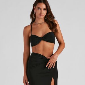 Summer Fling Twist Front Crop Top