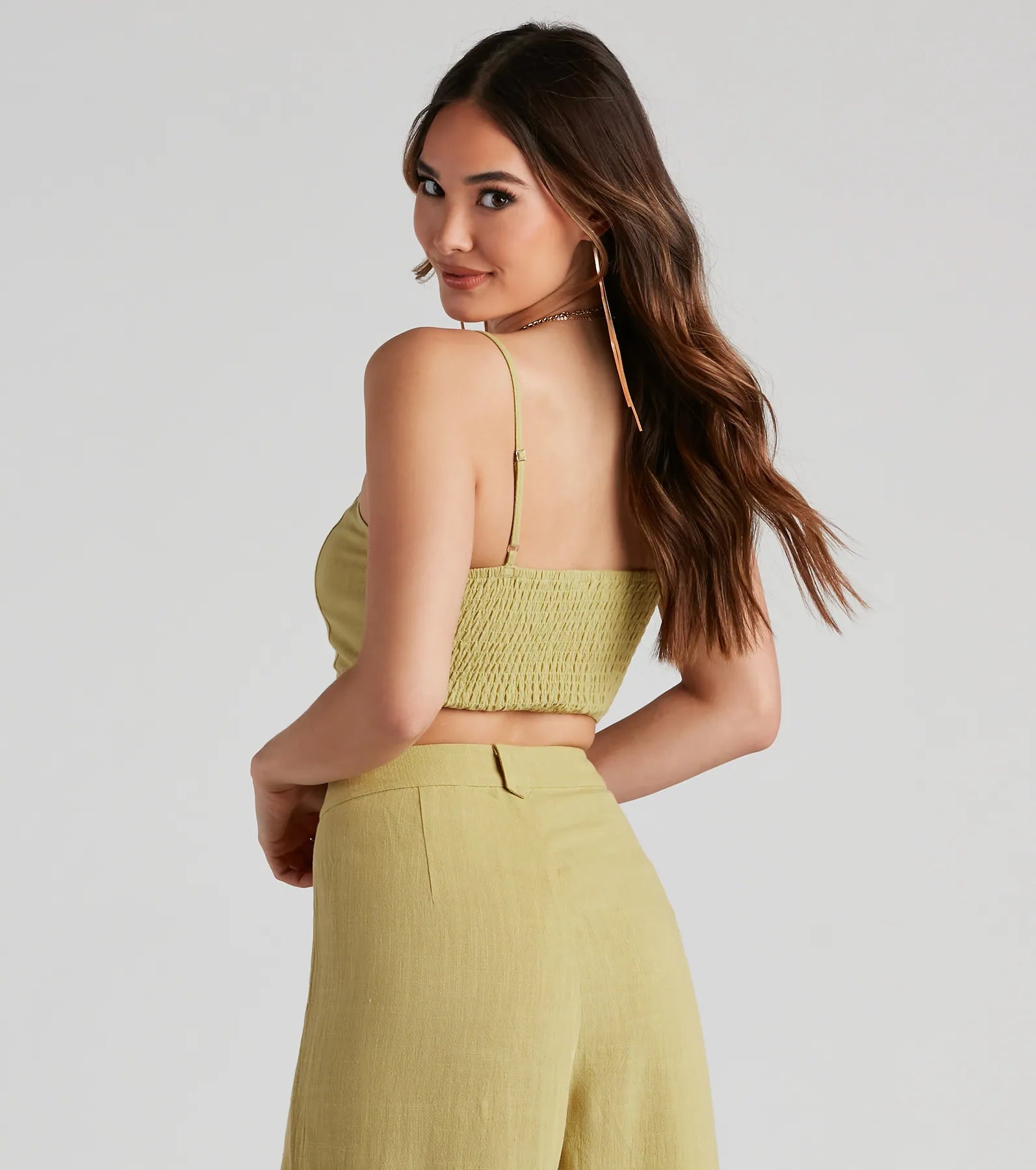 On The Move Linen Crop Top - Image 3