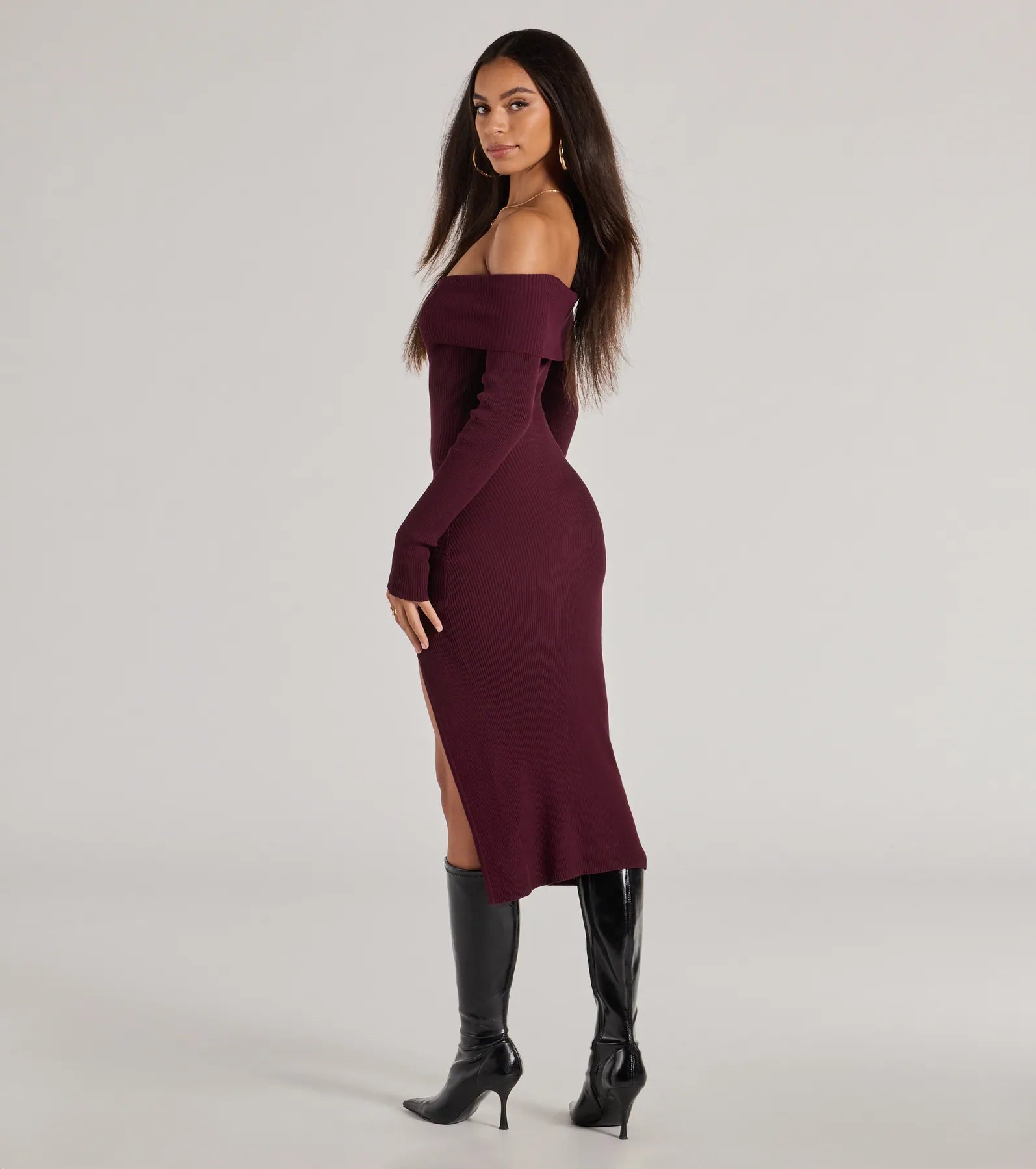 Keeping Knit Chic Long Sleeve Midi Dress - Image 10