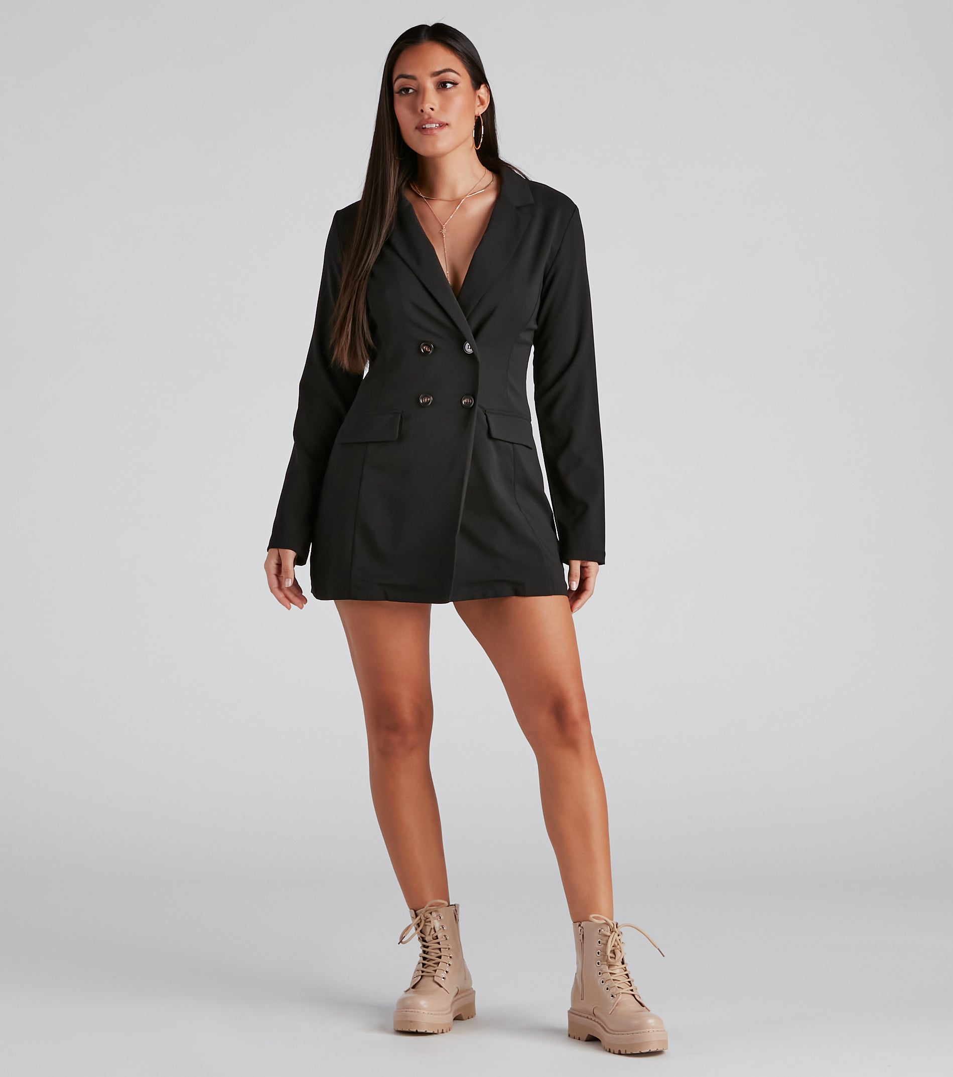 Classic Silhouette Buttoned Blazer - Image 2