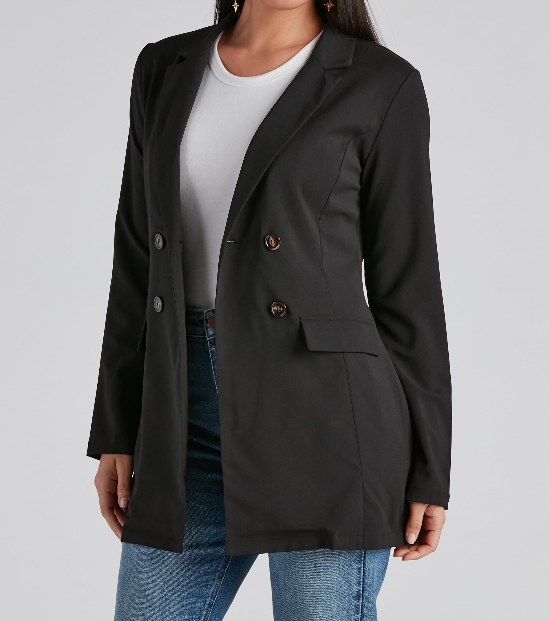 Classic Silhouette Buttoned Blazer - Image 3