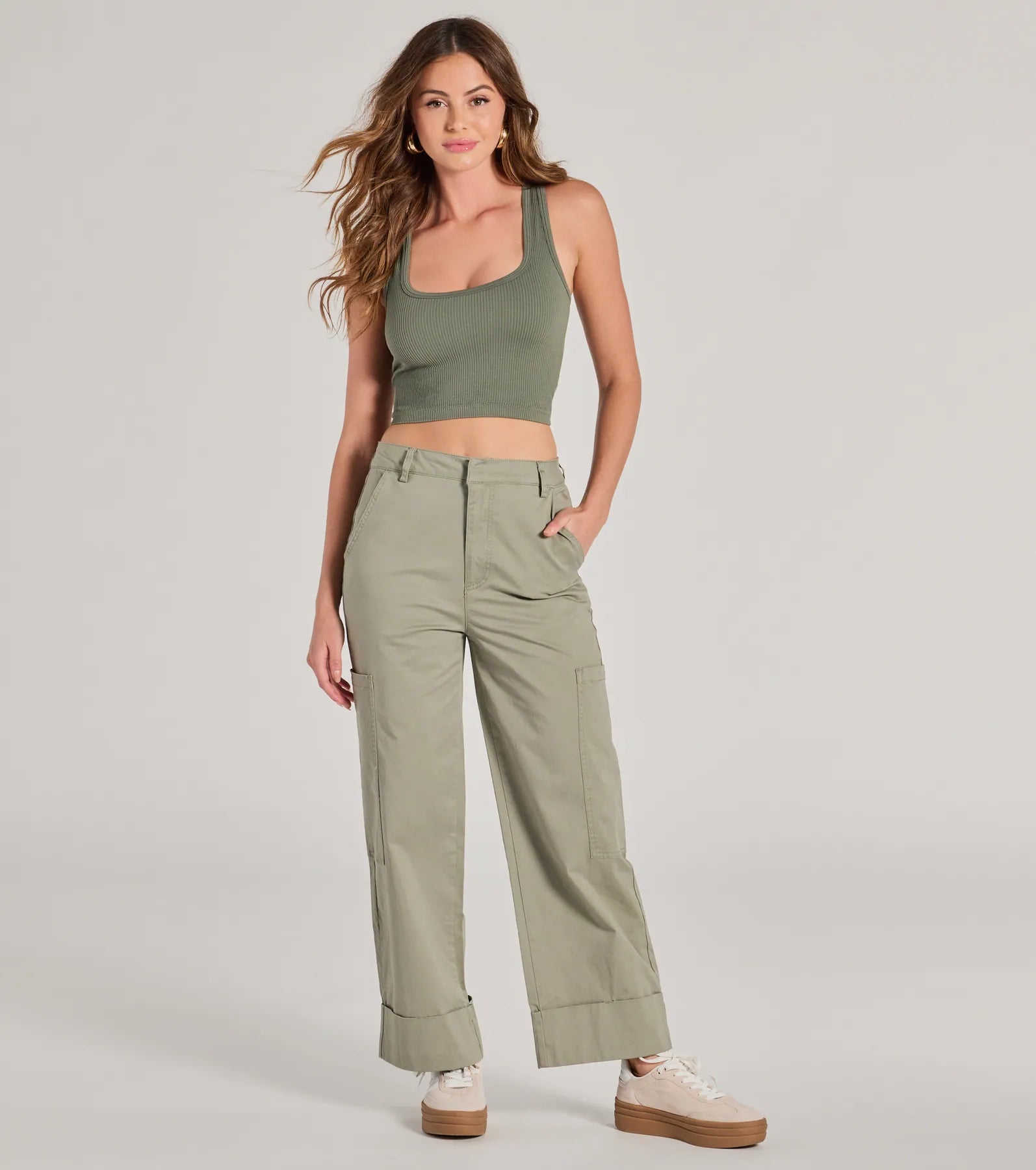 Weekend Trip High-Rise Cuffed Cargo Pants - Image 5
