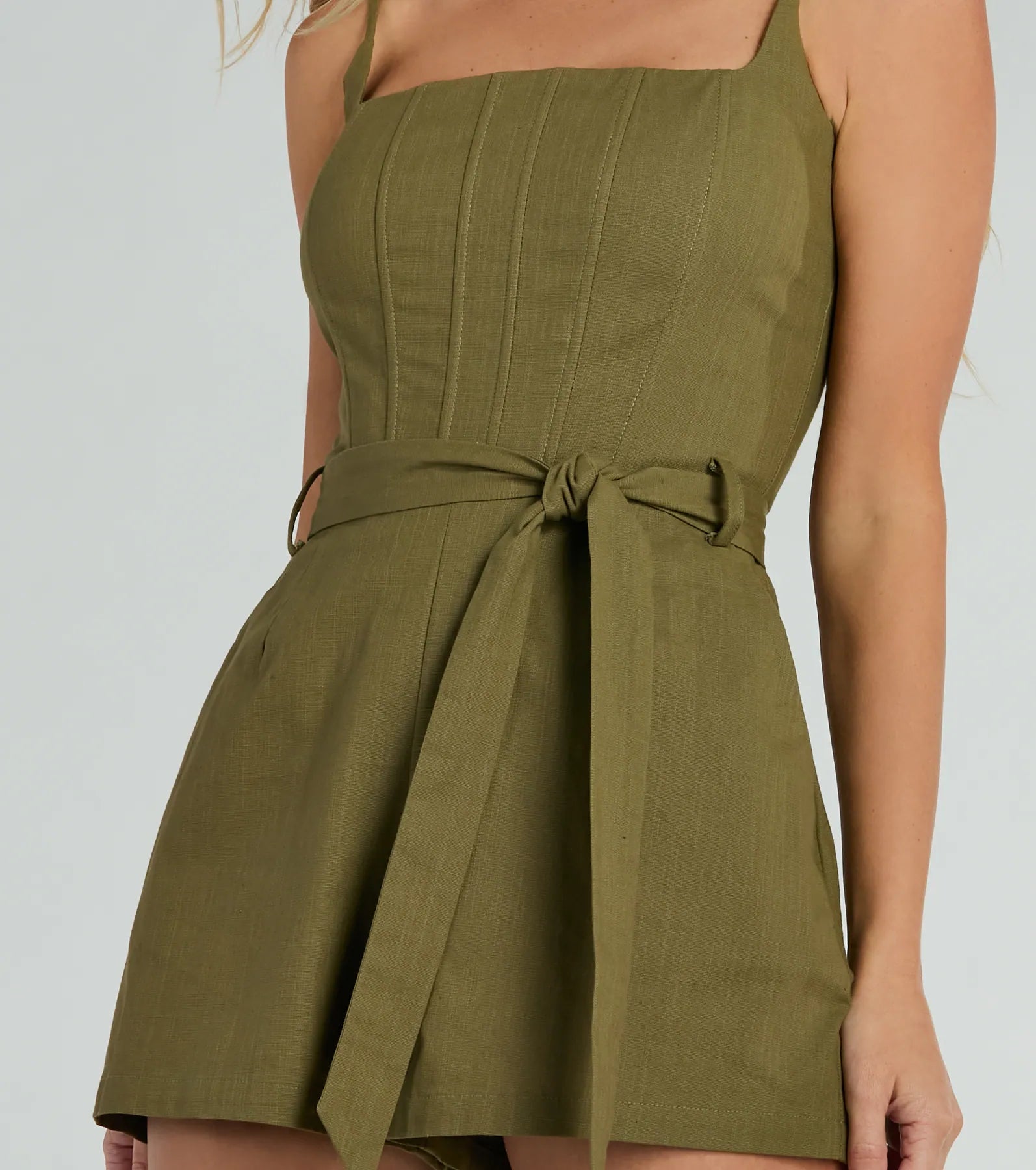 Weekend Chic Linen Tie-Front Corset Romper - Image 4