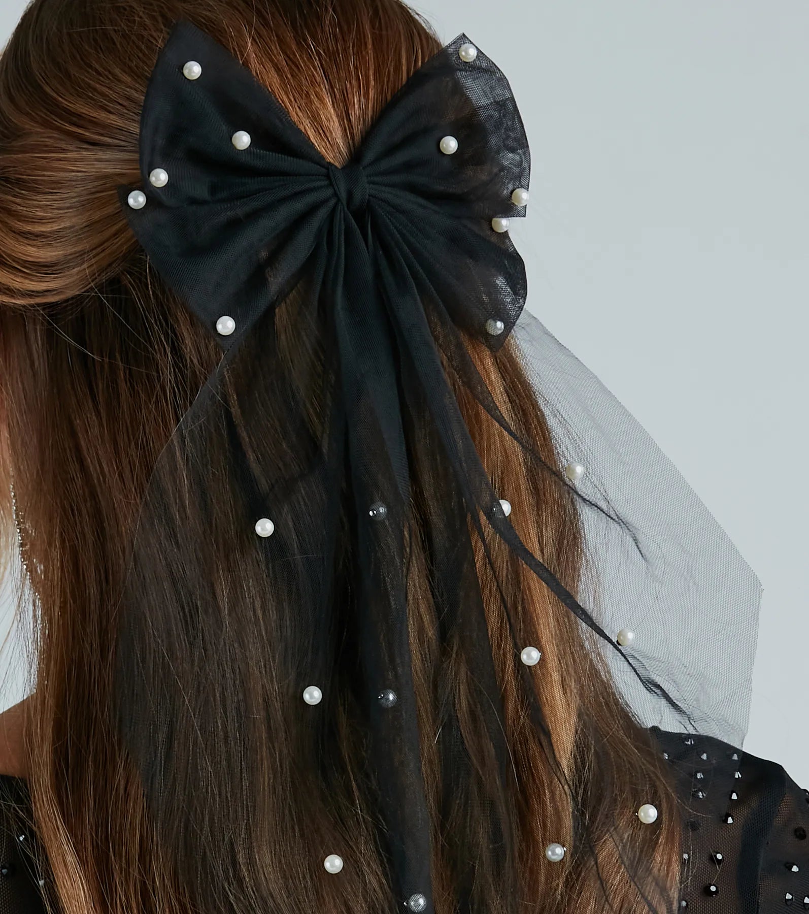 Charming Touch Faux Pearl Tulle Bow Hair Clip - Image 4