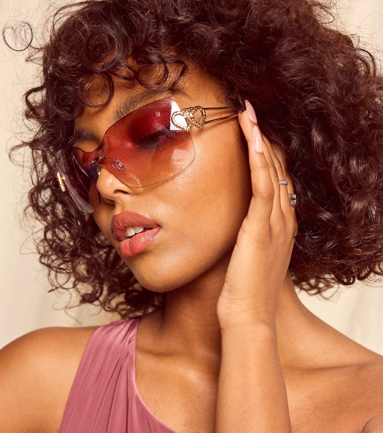 Stole Your Heart Charms Shield Sunglasses - Image 3
