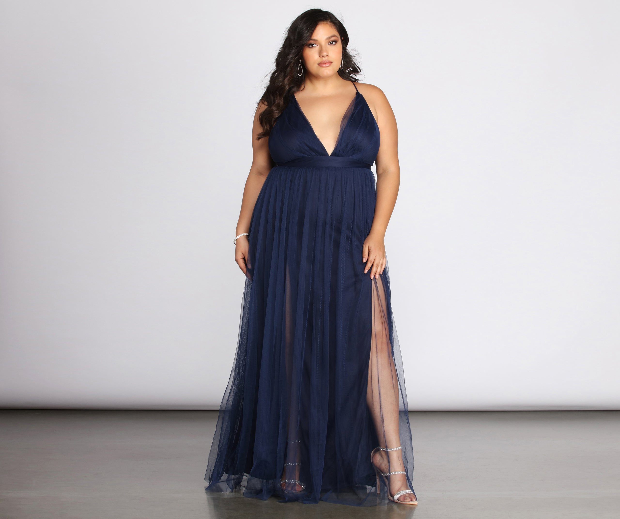 Plus Elisabeth Pleated Tulle Formal Dress - Image 7